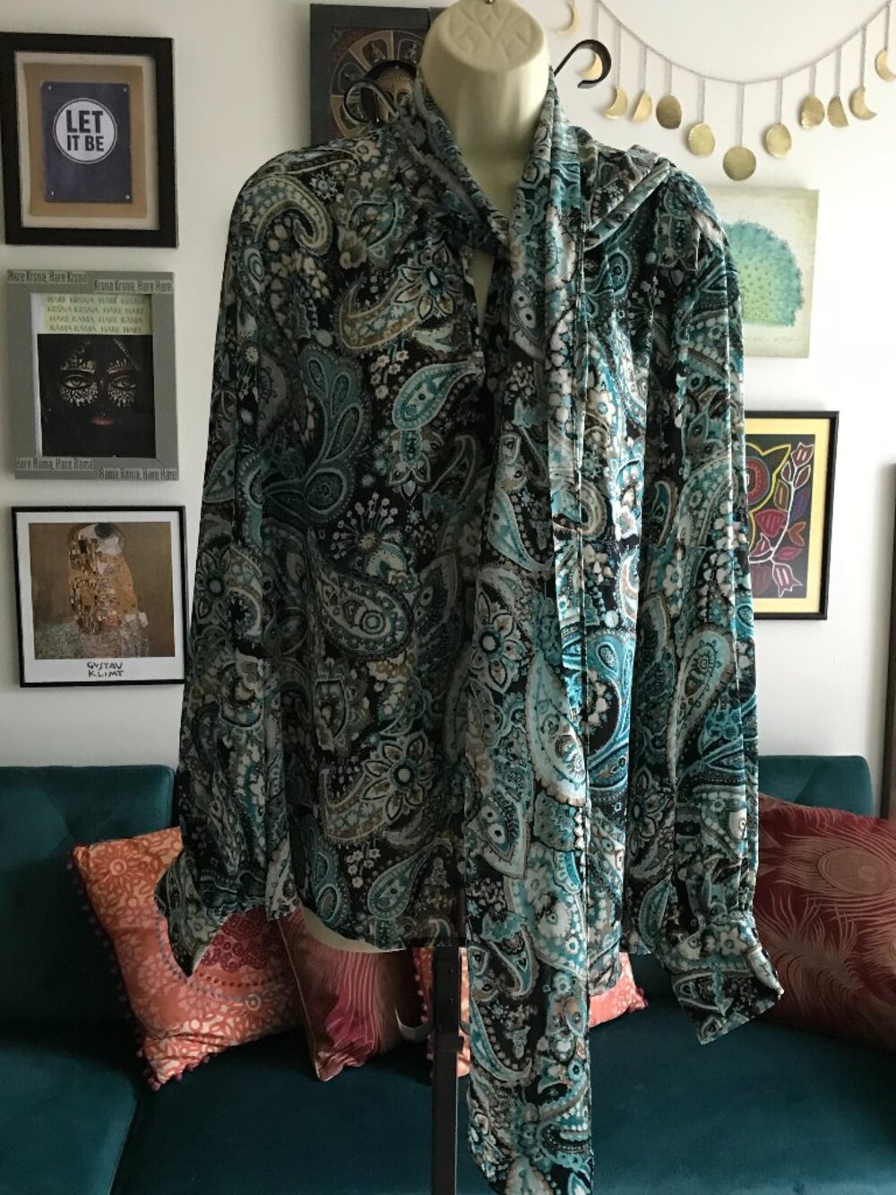 JOAN RIVERS size 1X Turquoise Paisley Bishop Sleeve 1970s Secretary Blouse